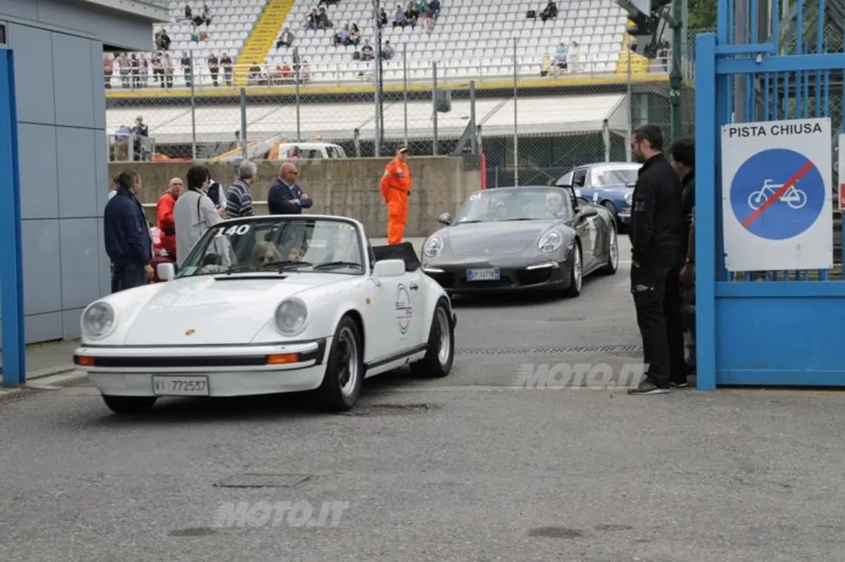 Porsche 911: 250 esemplari a Monza per festeggiare i 50 anni del modello (14)