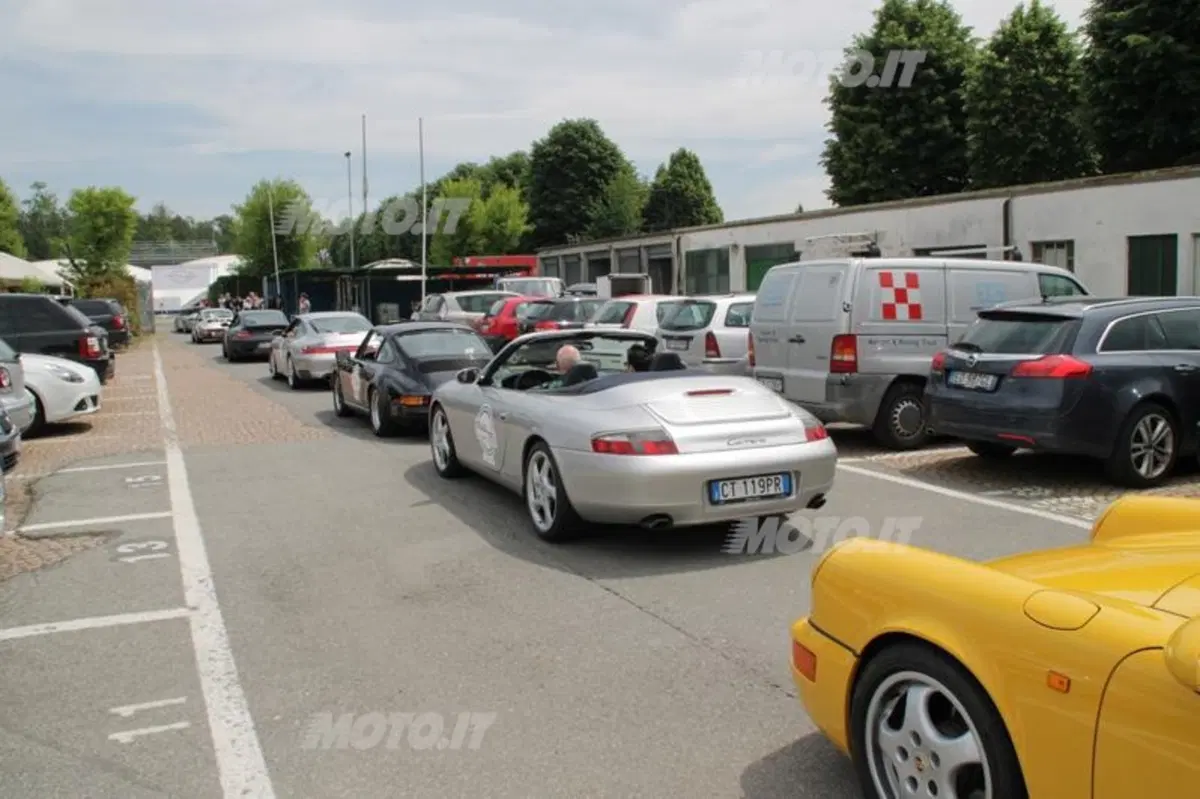Porsche 911: 250 esemplari a Monza per festeggiare i 50 anni del modello (24)