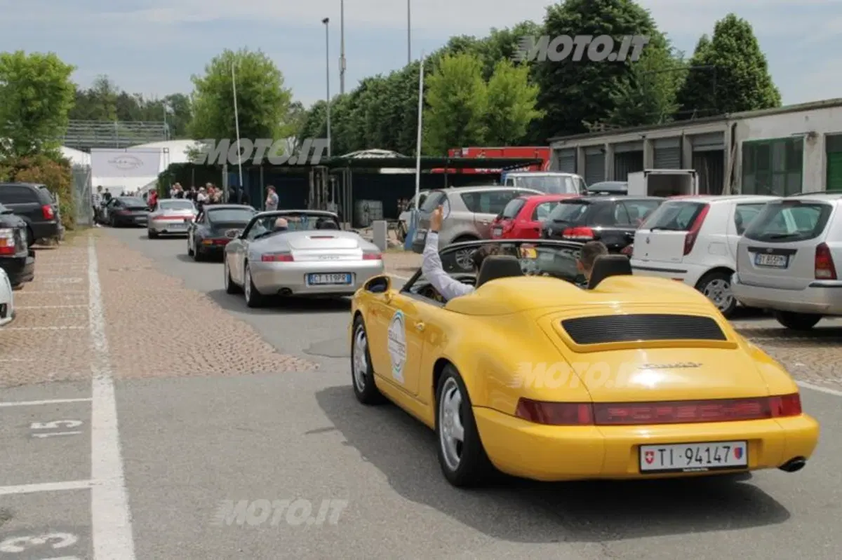 Porsche 911: 250 esemplari a Monza per festeggiare i 50 anni del modello (25)