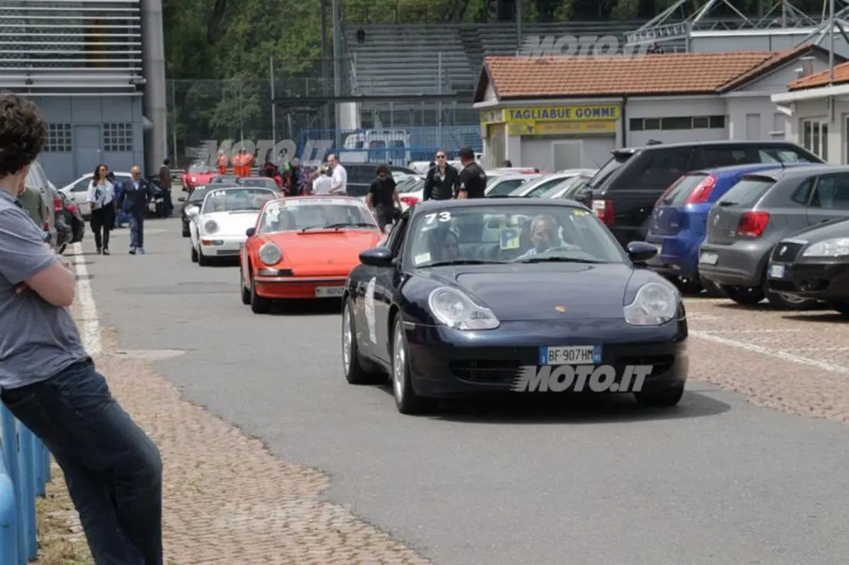 Porsche 911: 250 esemplari a Monza per festeggiare i 50 anni del modello (27)