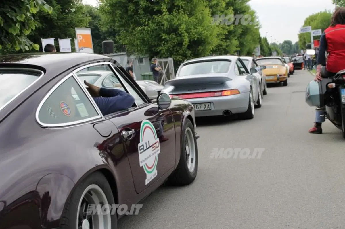 Porsche 911: 250 esemplari a Monza per festeggiare i 50 anni del modello (28)