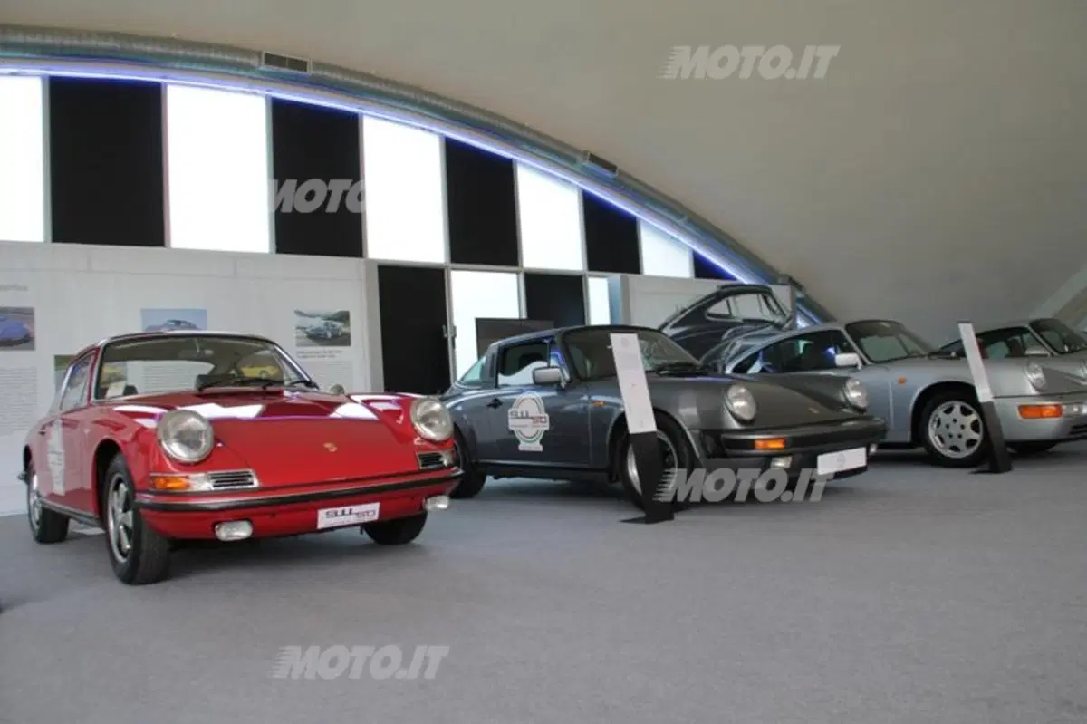 Porsche 911: 250 esemplari a Monza per festeggiare i 50 anni del modello (34)