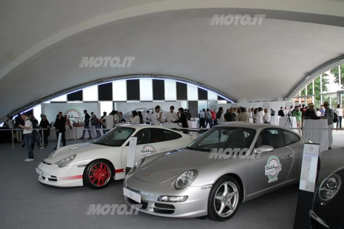Porsche 911: 250 esemplari a Monza per festeggiare i 50 anni del modello (54)
