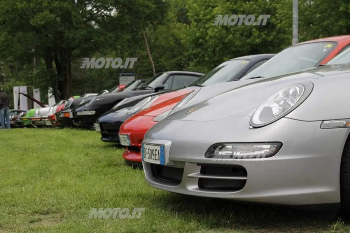 Porsche 911: 250 esemplari a Monza per festeggiare i 50 anni del modello (56)