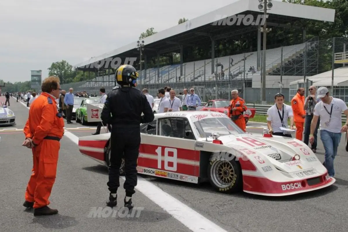 Porsche 911: 250 esemplari a Monza per festeggiare i 50 anni del modello (57)