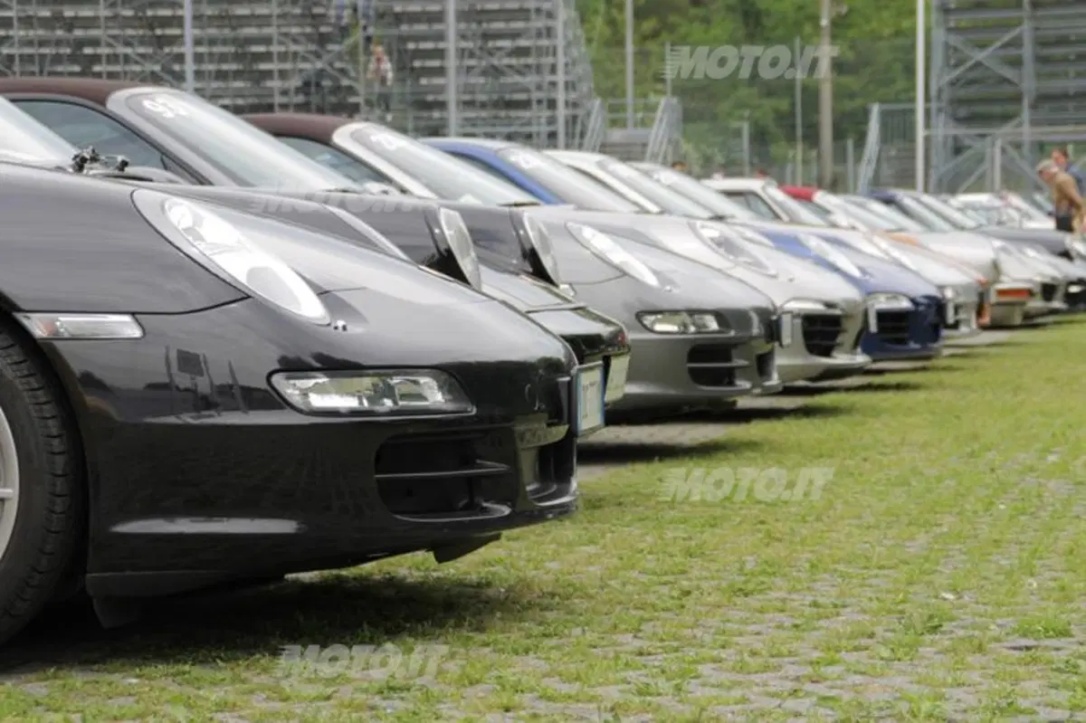 Porsche 911: 250 esemplari a Monza per festeggiare i 50 anni del modello (62)