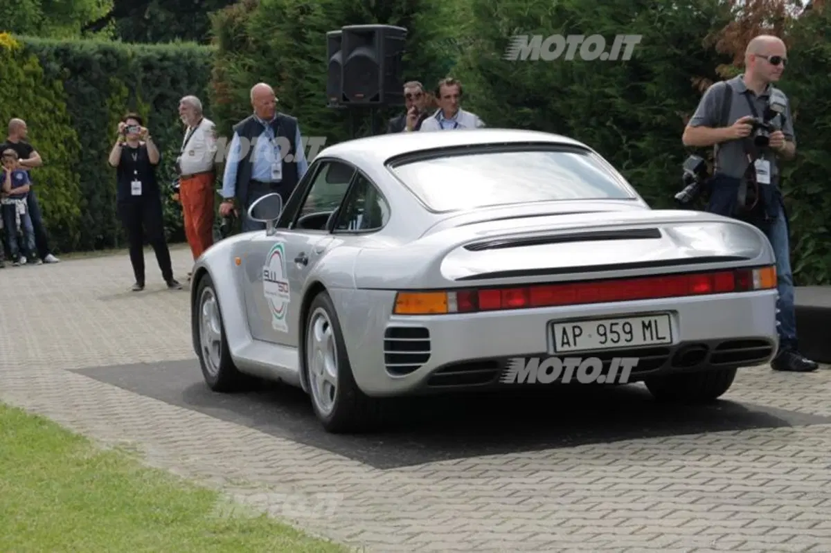 Porsche 911: 250 esemplari a Monza per festeggiare i 50 anni del modello (69)