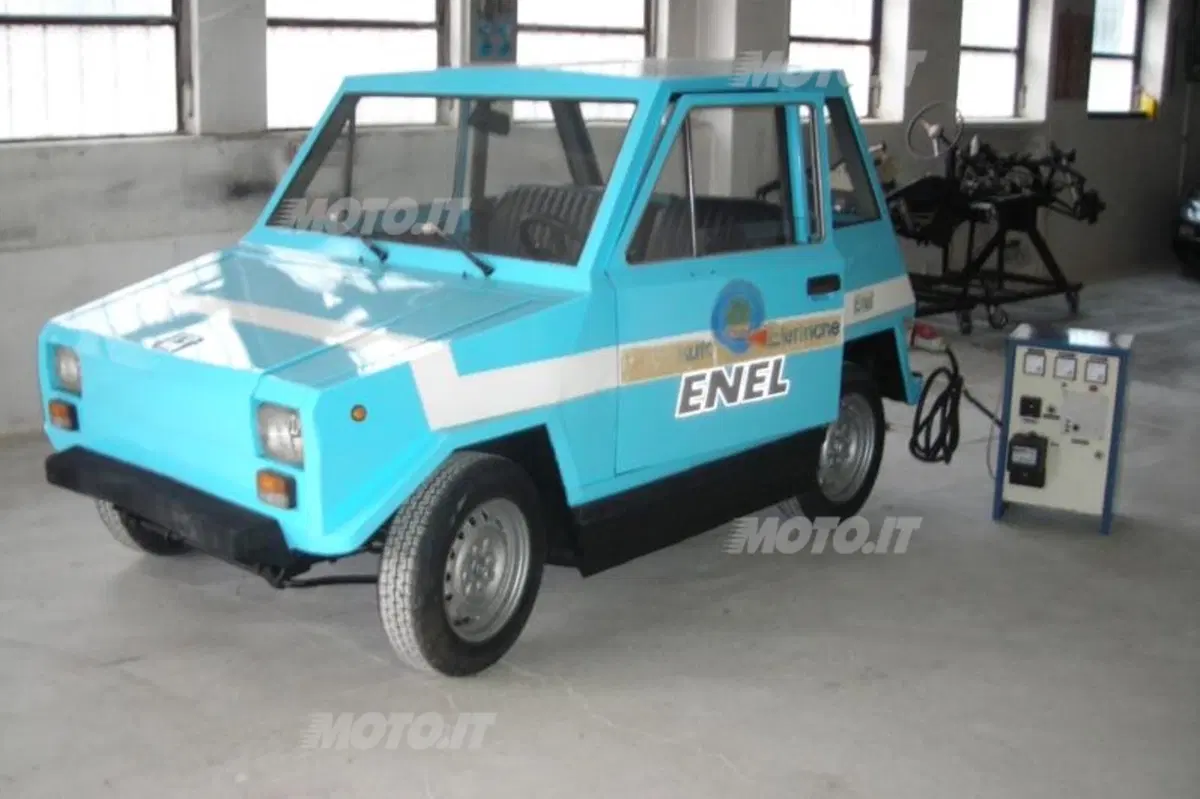 Auto elettrica e car sharing: l'inventore del Cynar li immaginava già negli anni '70 (11)