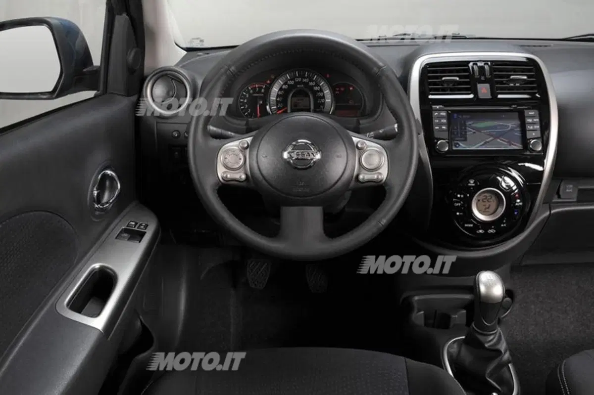 Nissan Micra restyling: le prime immagini (6)