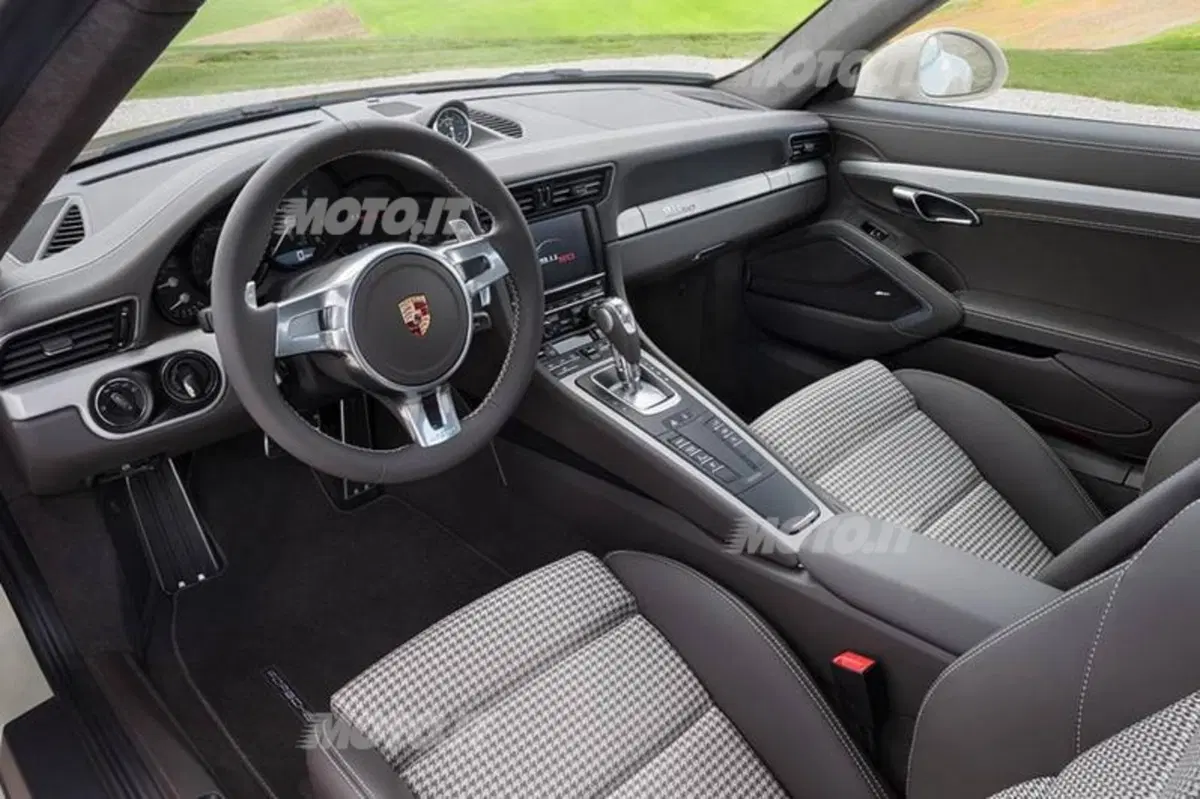 Porsche 911 50th Anniversary Edition (9)