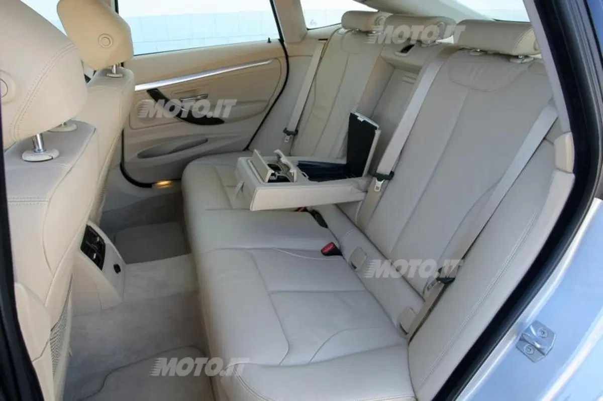BMW Serie 3 GT (38)
