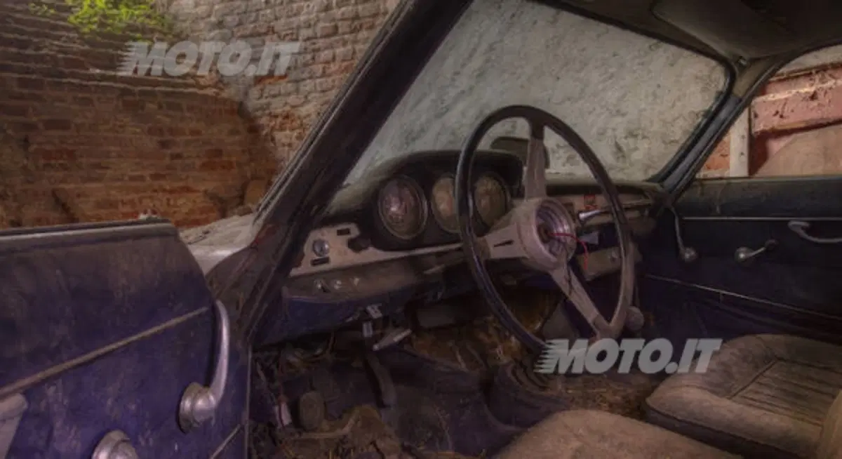 Alfa Romeo: rinvenuti sei esemplari da collezione in un castello abbandonato (5)