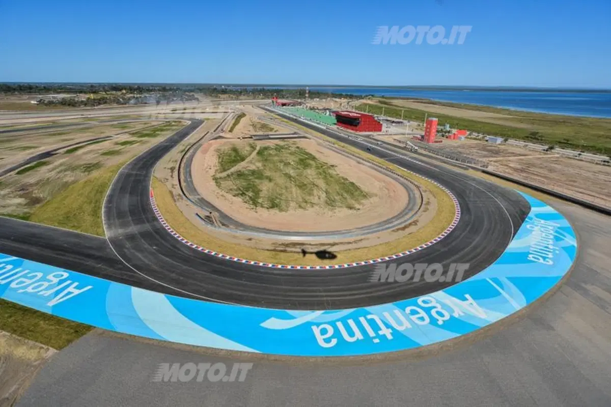 Jarno Zaffelli: un bel circuito si fa così (2)