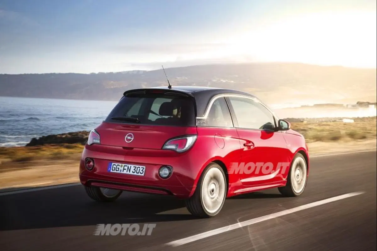 Opel Adam: premiato il design degli interni della city car tedesca (17)