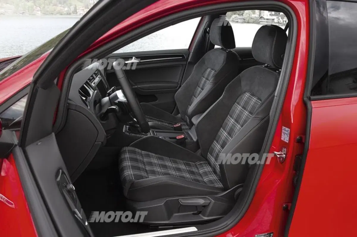 Nuova Volkswagen Golf GTD: i prezzi (13)