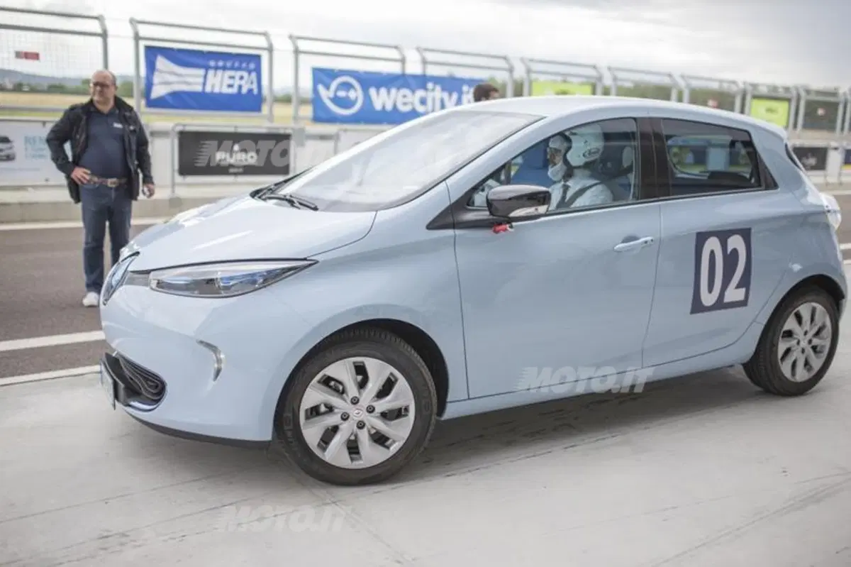 EcoPress Race: Renault Zoe, divertimento ed ecologia (6)