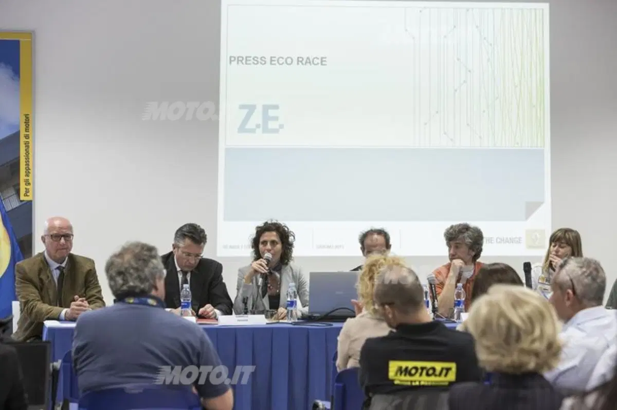 EcoPress Race: Renault Zoe, divertimento ed ecologia (12)