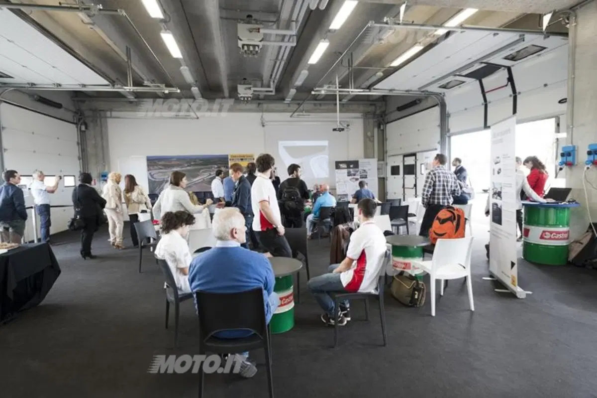 EcoPress Race: Renault Zoe, divertimento ed ecologia (15)