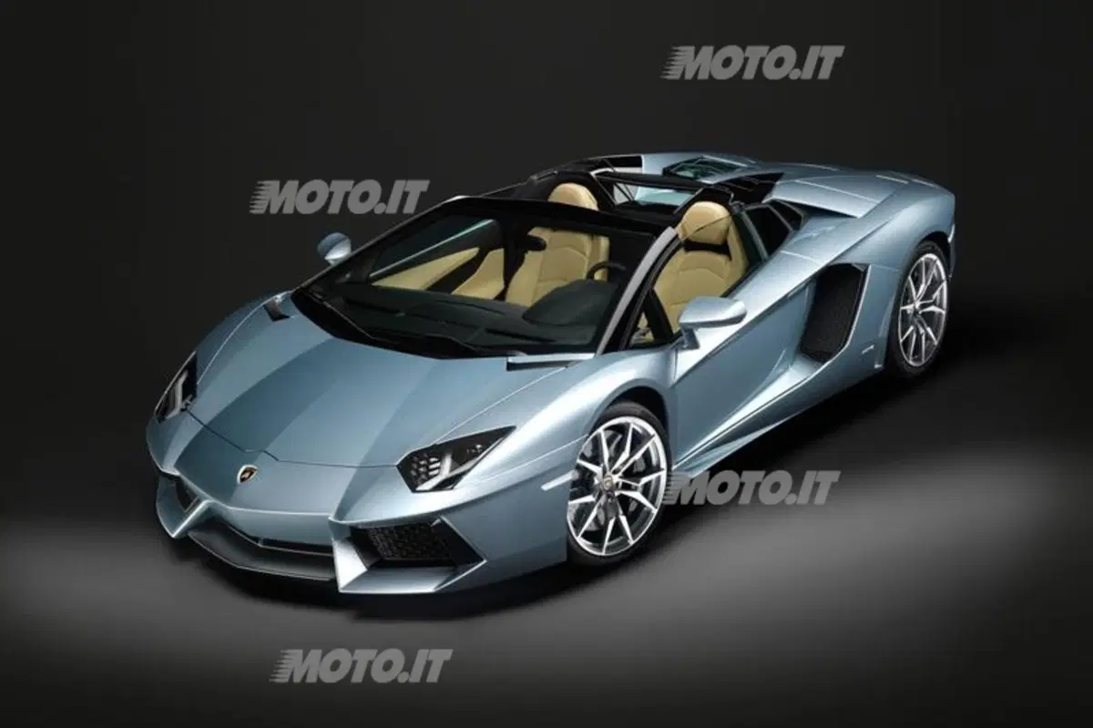 Lamborghini Aventador: prodotti 2.000 esemplari (20)
