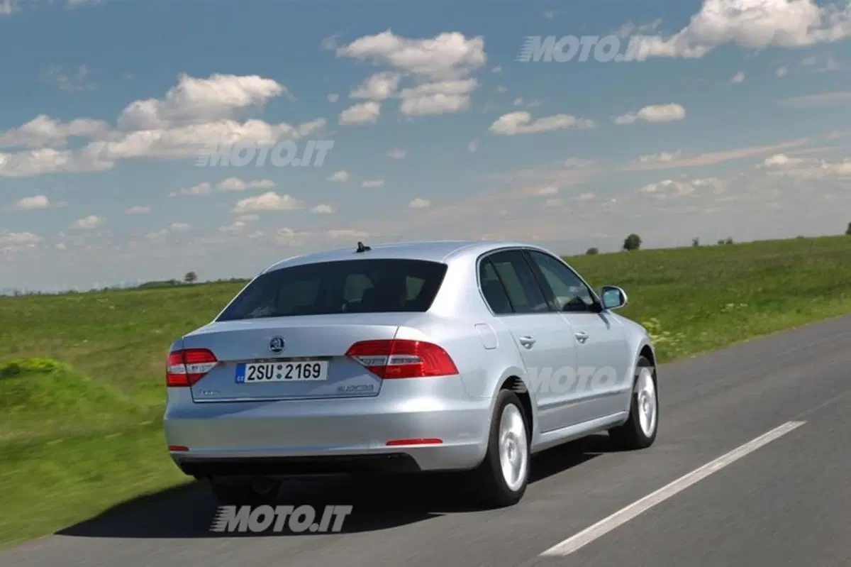 Skoda Superb e Superb Wagon: listino prezzi (2)