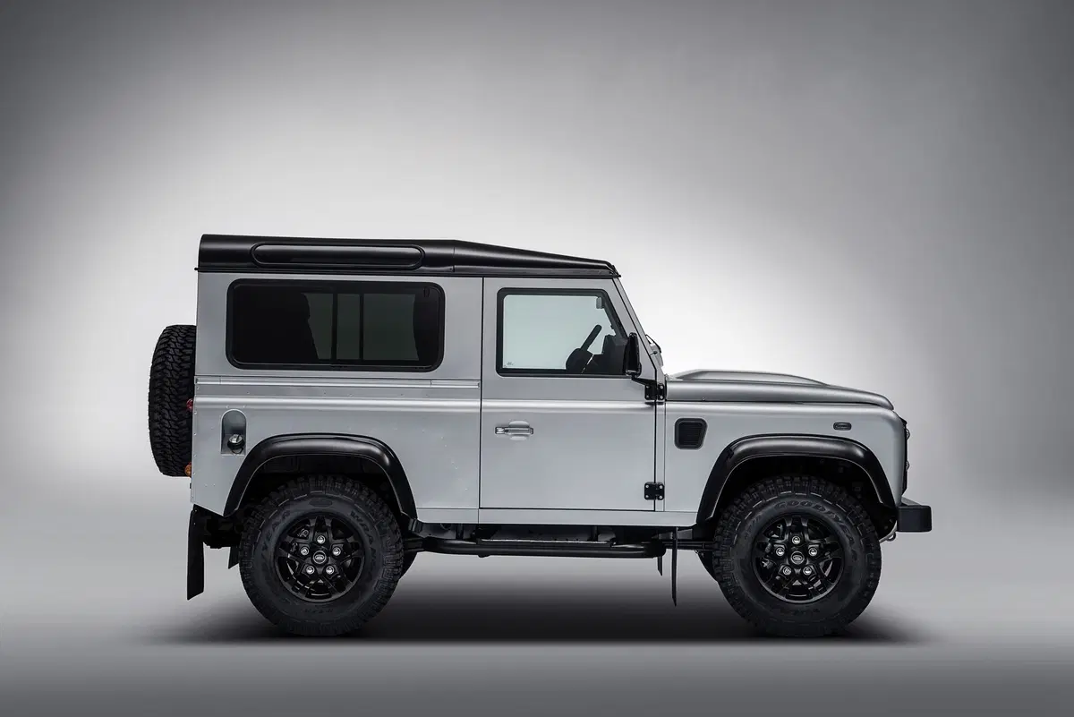 Land Rover Defender 90 2.5 Td5 Soft-Top (9)
