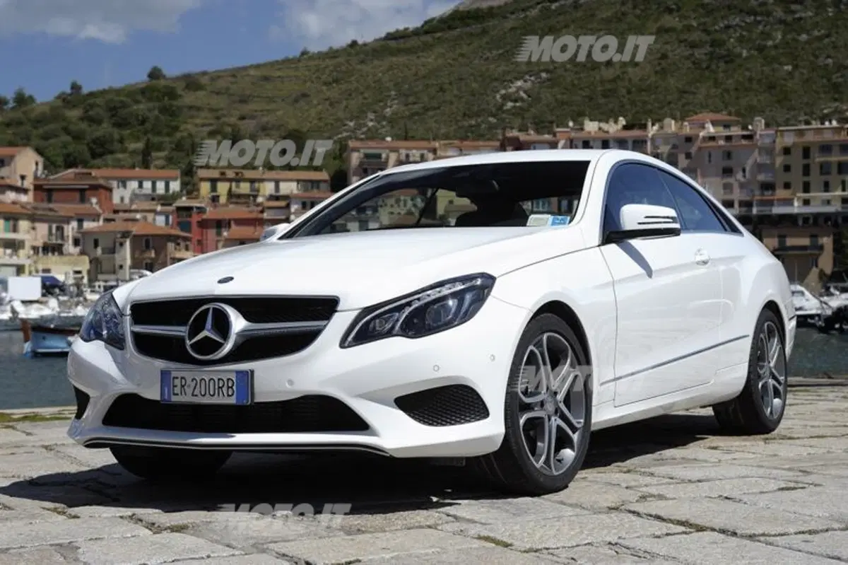 Mercedes Classe E: le nuove Cabrio e Coupé (35)