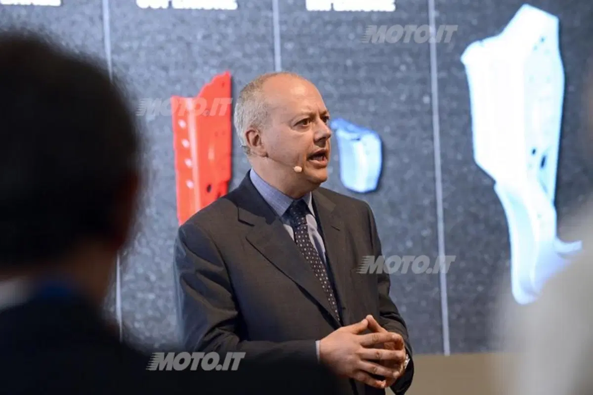 Vignon: «L'Alfa Romeo 4C è progettata in funzione dell'emozione di guida» (6)