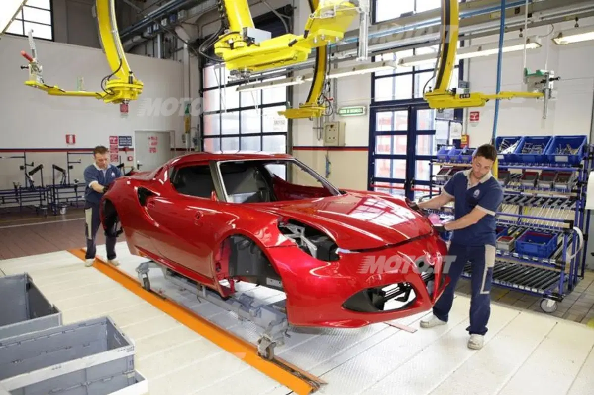 Vignon: «L'Alfa Romeo 4C è progettata in funzione dell'emozione di guida» (34)