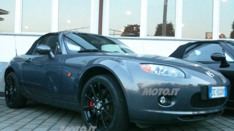 Mazda MX-5: con Automoto.it al raduno del record in Olanda