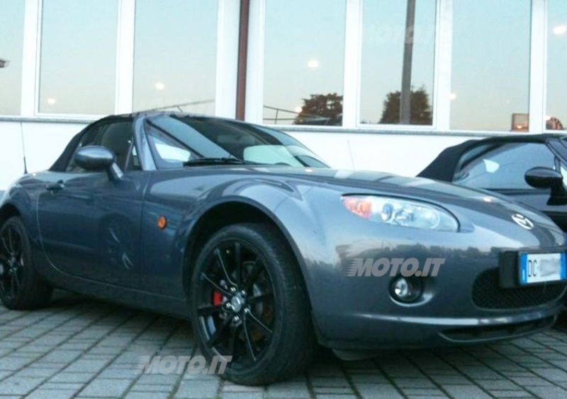 Mazda MX-5: con Automoto.it al raduno del record in Olanda