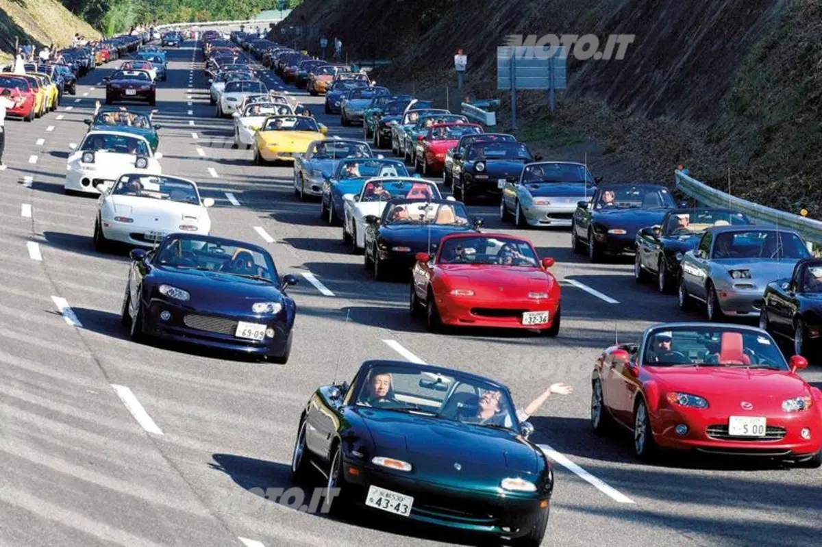 Mazda MX-5: con Automoto.it al raduno del record in Olanda (3)
