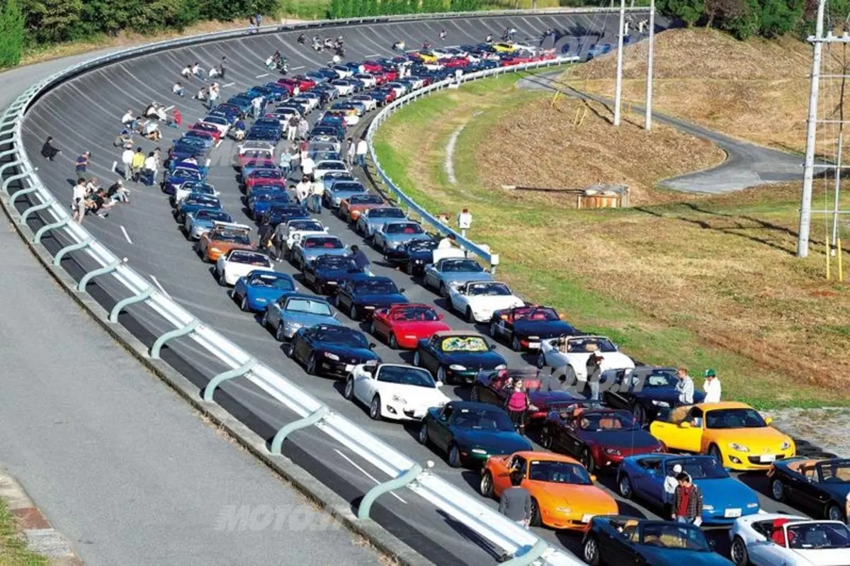 Mazda MX-5: con Automoto.it al raduno del record in Olanda (9)