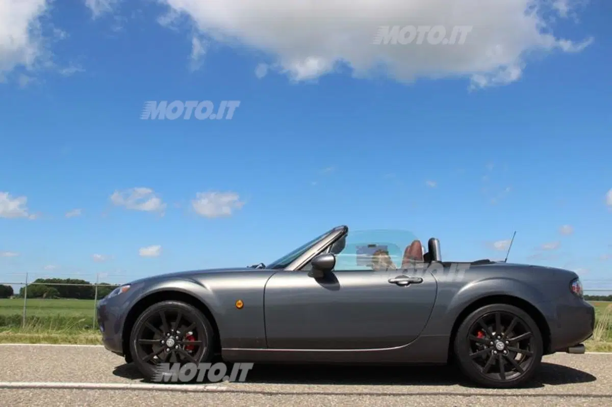 Mazda MX-5: il viaggio verso il nuovo record in Olanda (6)