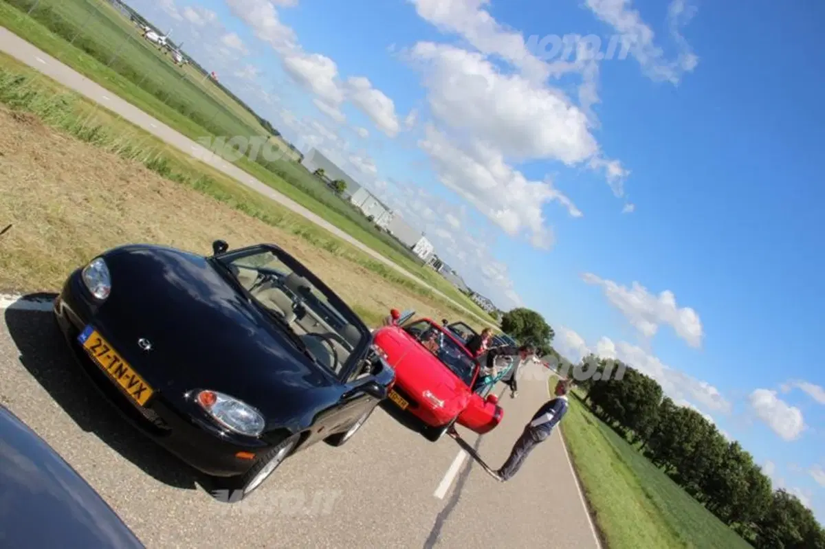 Mazda MX-5: il viaggio verso il nuovo record in Olanda (11)