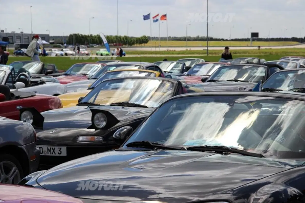 Mazda MX-5: il viaggio verso il nuovo record in Olanda (17)