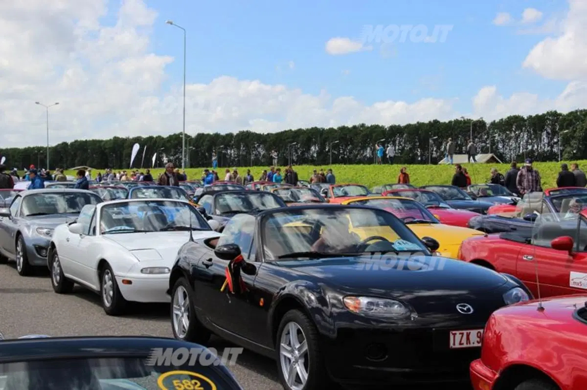 Mazda MX-5: il viaggio verso il nuovo record in Olanda (34)
