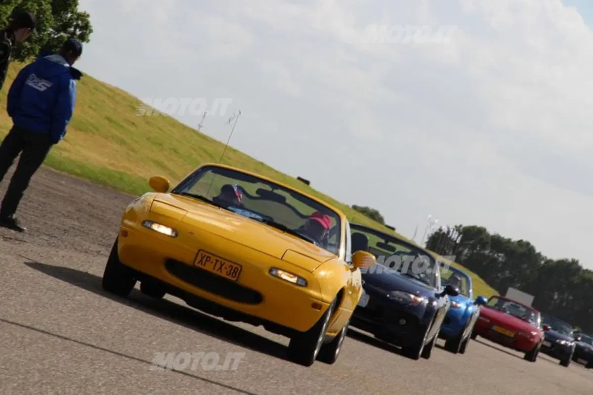 Mazda MX-5: il viaggio verso il nuovo record in Olanda (51)