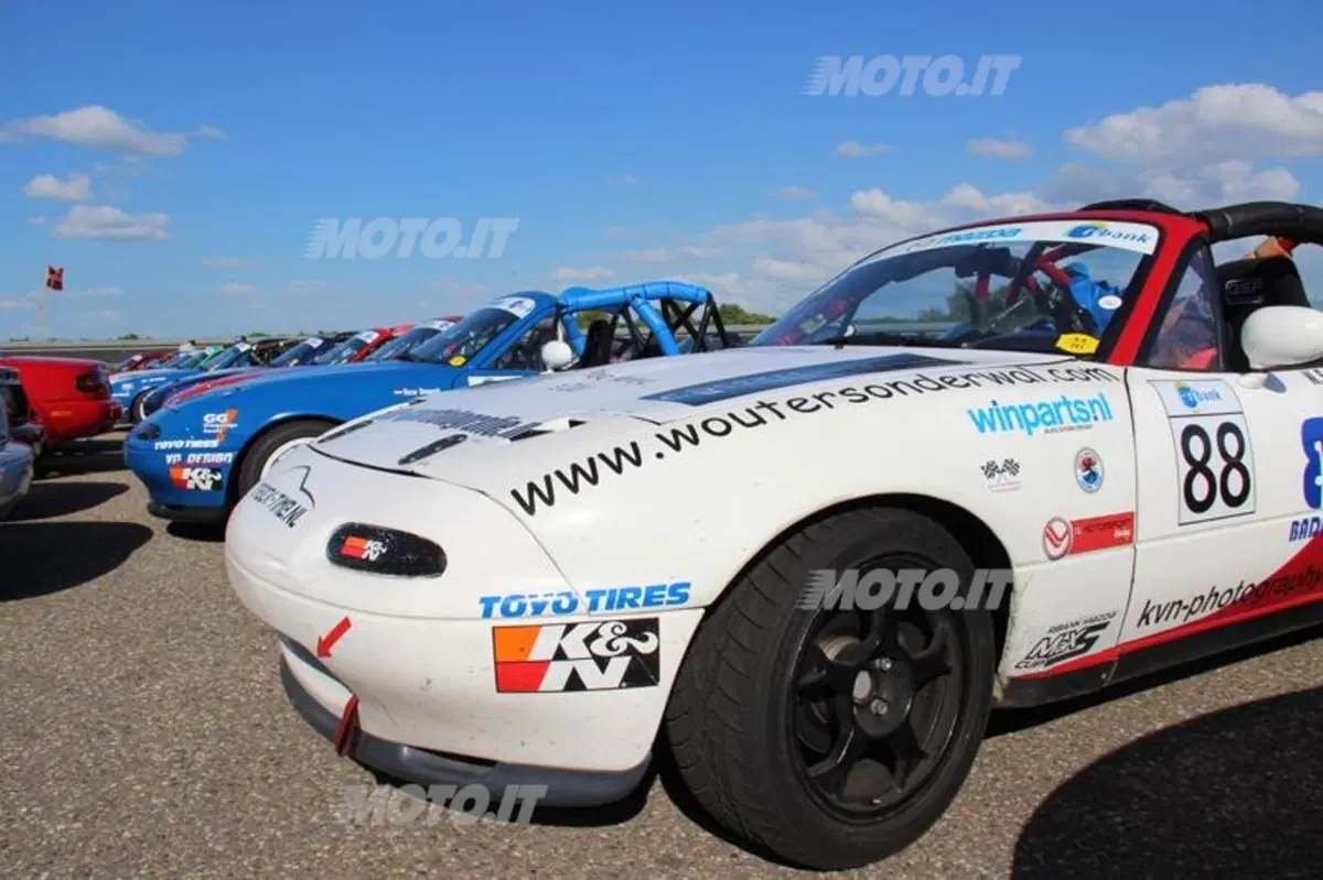 Mazda MX-5: il viaggio verso il nuovo record in Olanda (68)
