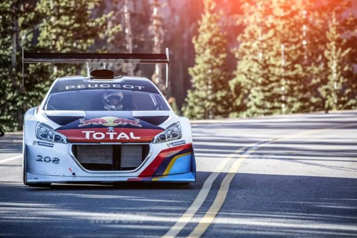 Sebastien Loeb: «La Peugeot 208 T16 Pikes Peak è pronta per la gara» (2)