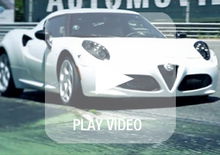 Alfa Romeo 4C: su strada e in pista con Marc Gené