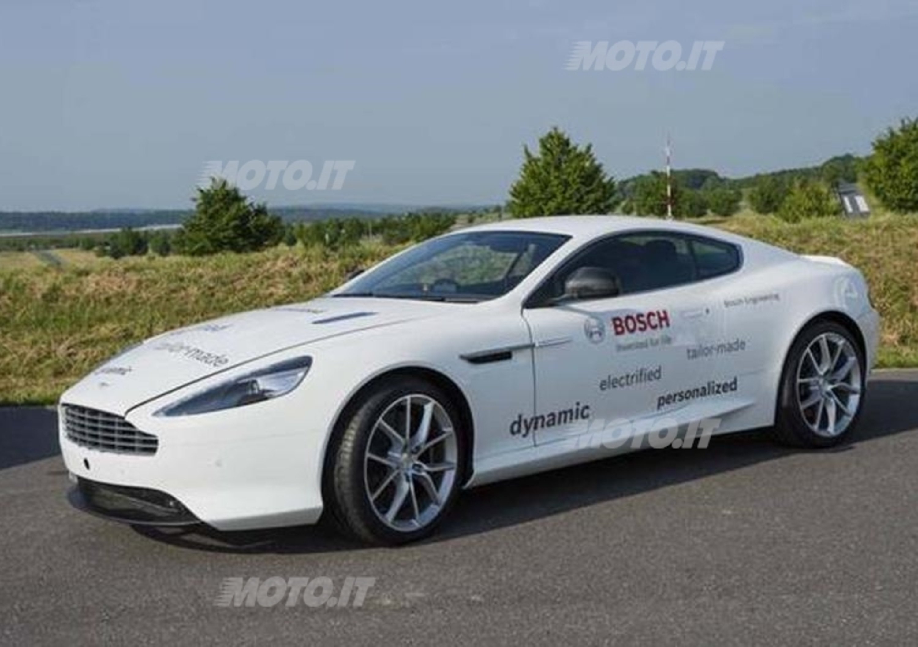 Aston Martin DB9: nasce una versione ibrida plug-in con Bosch