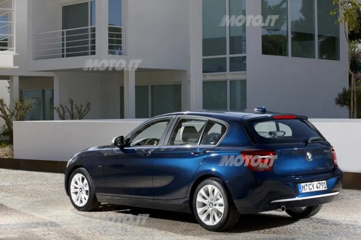 BMW Serie 1 Business (4)