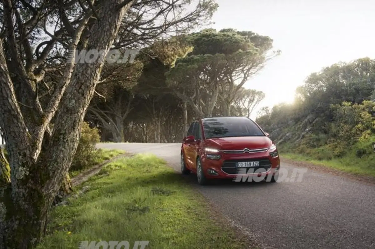 Citroen C4 Picasso (13)