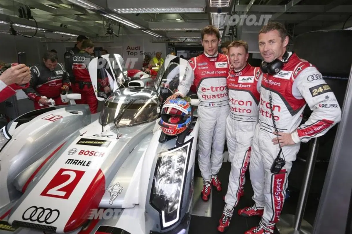 Le Mans 2013: Audi R18 e-tron quattro vs Toyota TS030 Hybrid (8)
