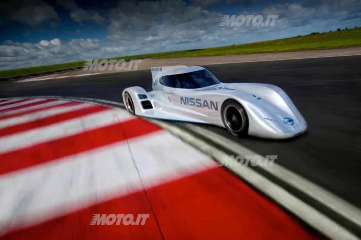 Nissan ZEOD RC (2)