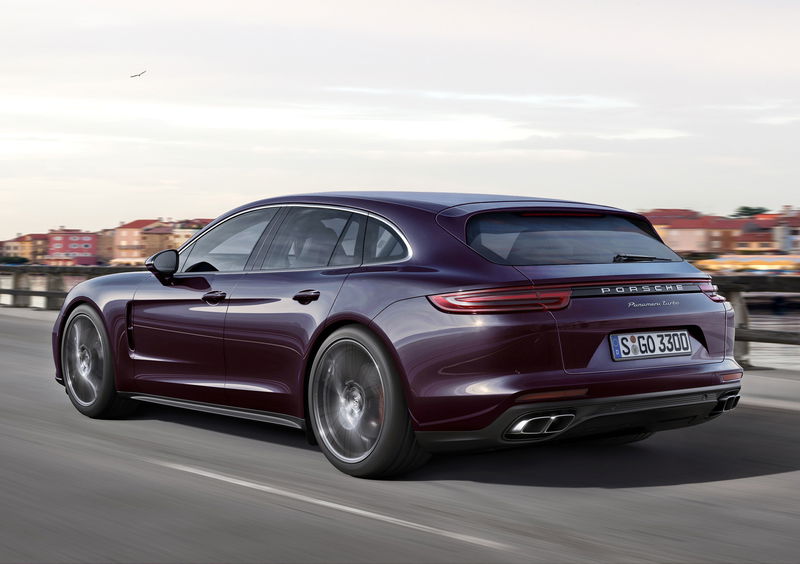  Porsche Panamera Tourer