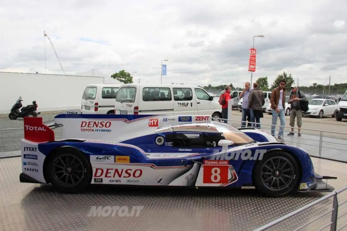 Alex Wurz, Toyota TS030 Hybrid: «Le Audi sono più veloci, ma noi puntiamo sulla strategia» (3)