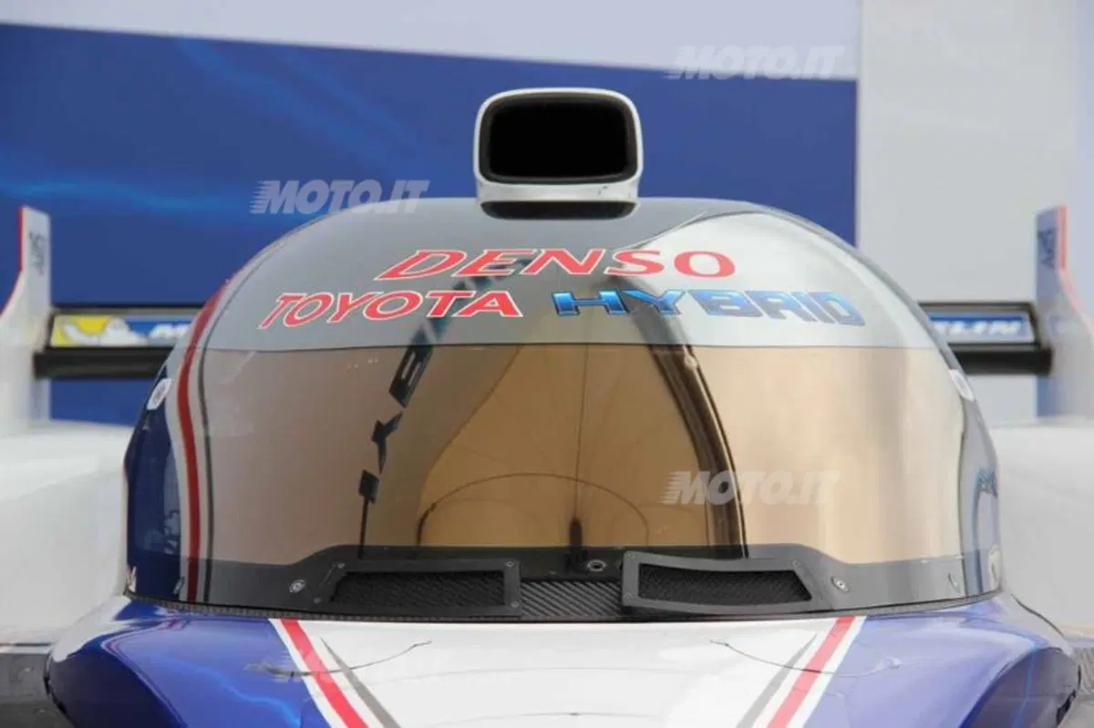 Alex Wurz, Toyota TS030 Hybrid: «Le Audi sono più veloci, ma noi puntiamo sulla strategia» (14)