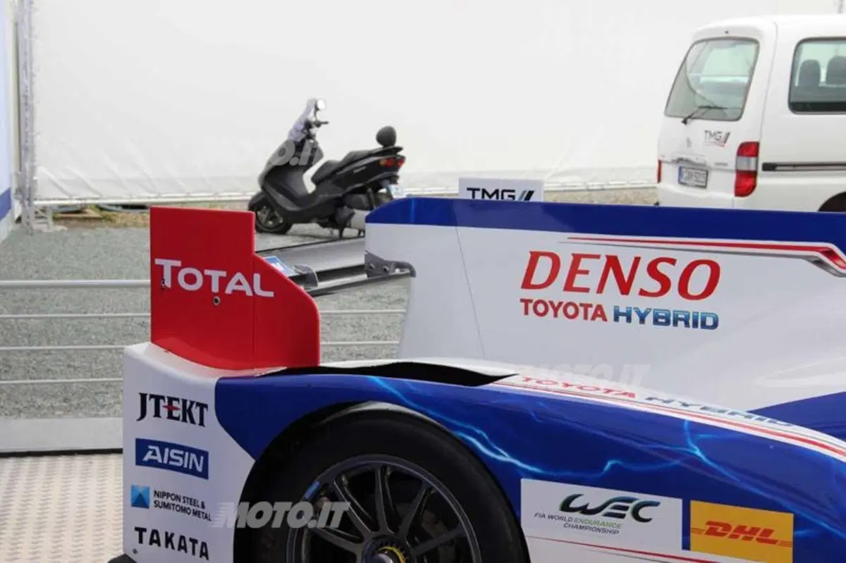 Alex Wurz, Toyota TS030 Hybrid: «Le Audi sono più veloci, ma noi puntiamo sulla strategia» (15)