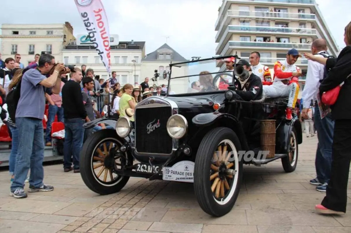 Le Mans 2013: le foto più belle della parata (90)